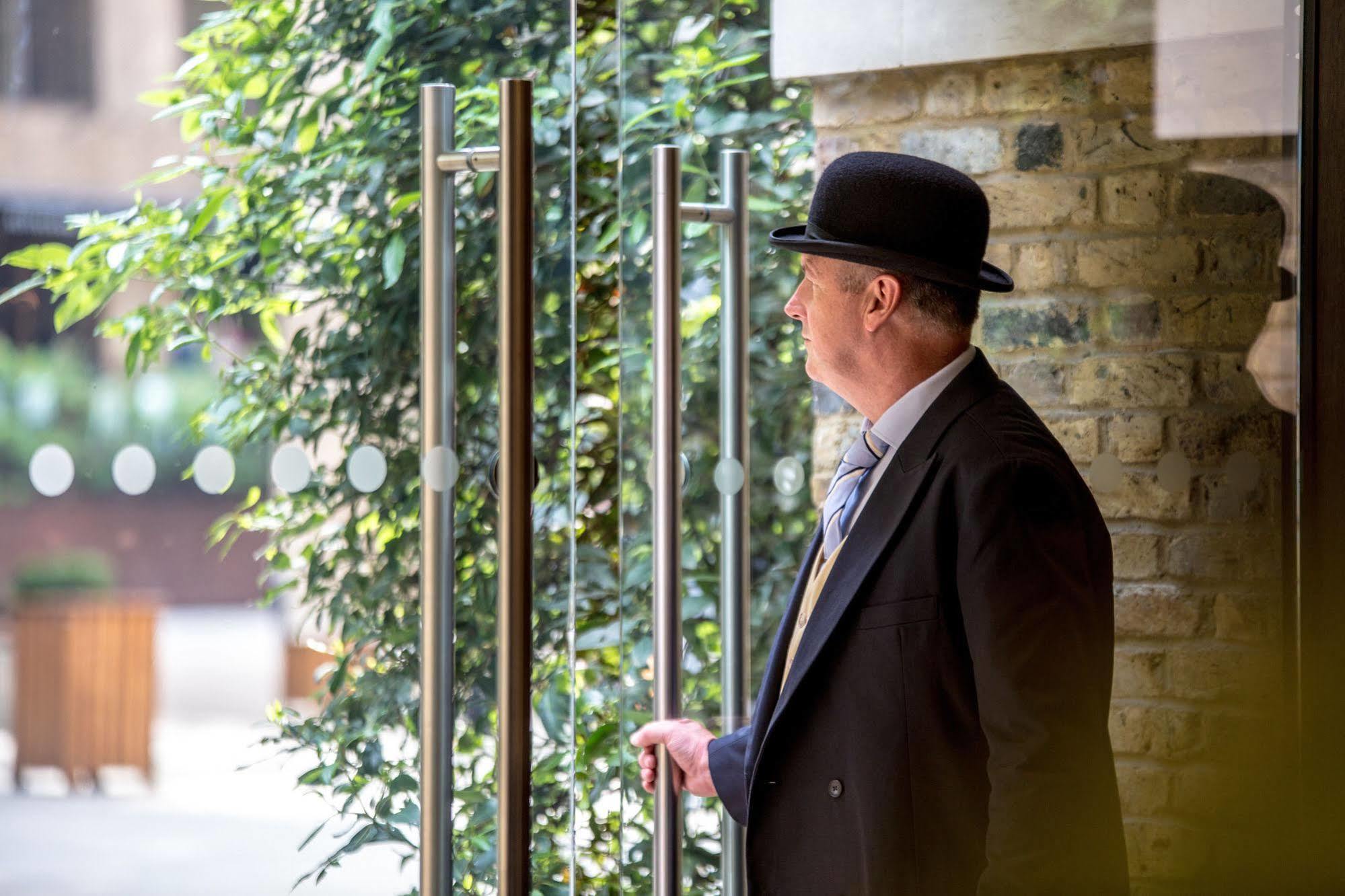 Devonshire Club & Hotel London Exterior photo