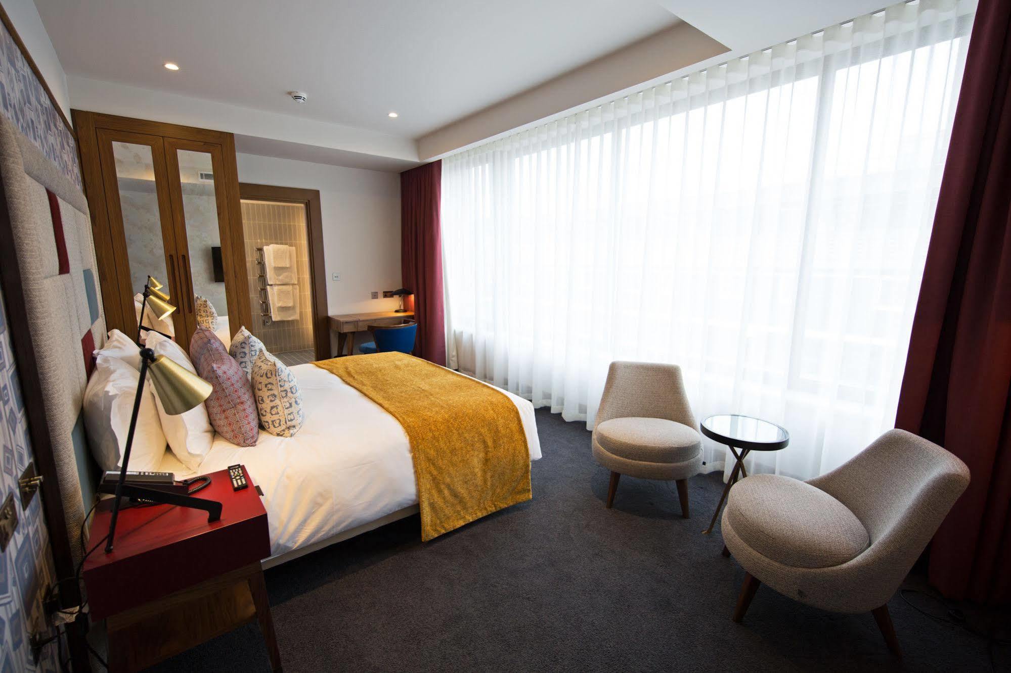 Devonshire Club & Hotel London Exterior photo